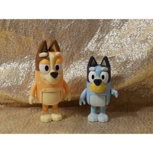 Disney Junior Bluey Action Figures, Chili & Bluey, Poseable, Mom & Kid Dogs